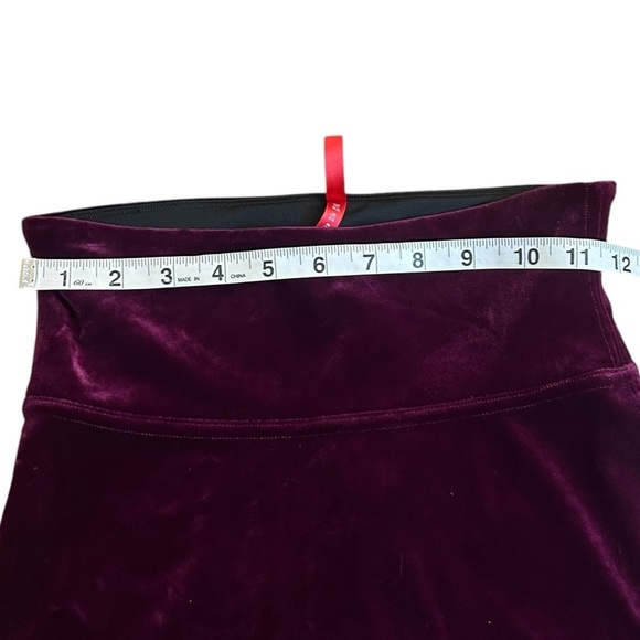 SPANX Red Velvet High Waisted Leggings- Power Waistband- Rich Burgundy- Small - Picture 14 of 16